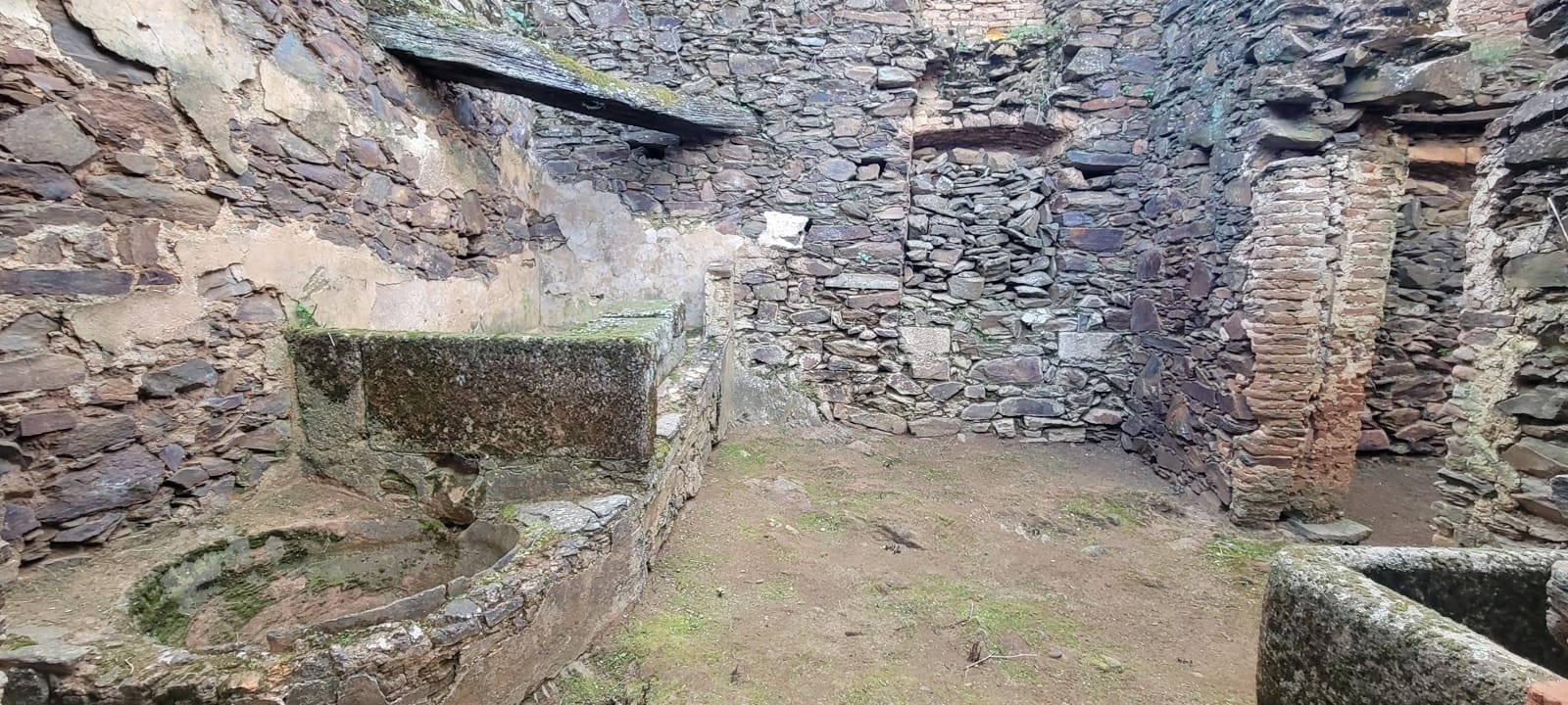 Ruin for sale in Herguijuela - € 180,000 (Ref: 9858569)