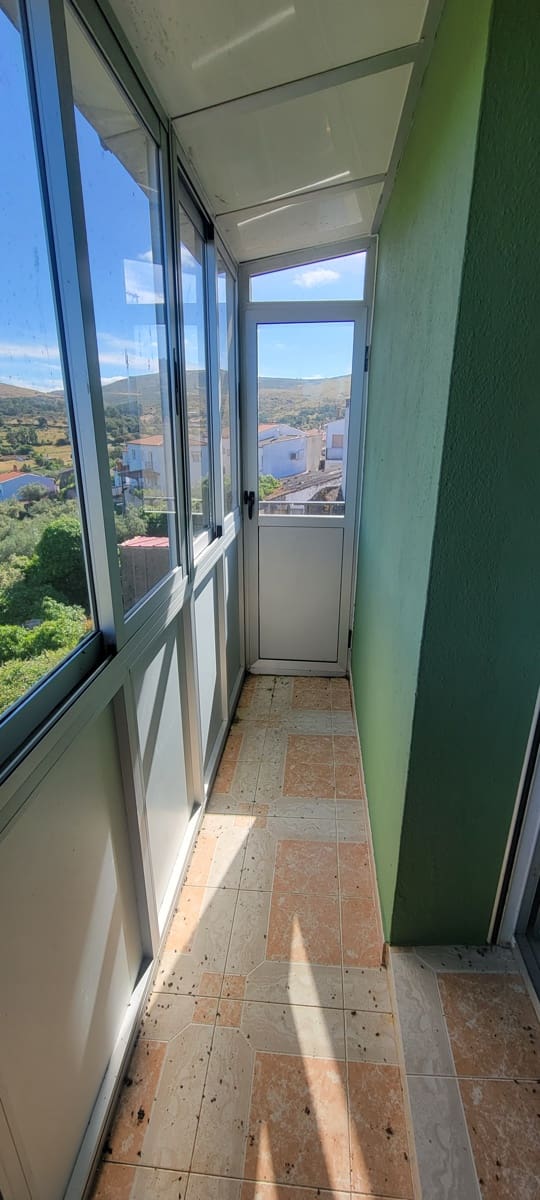 9 soveværelse Byhus til salg i Garciaz med garage - € 129.995 (Ref: 9860746)