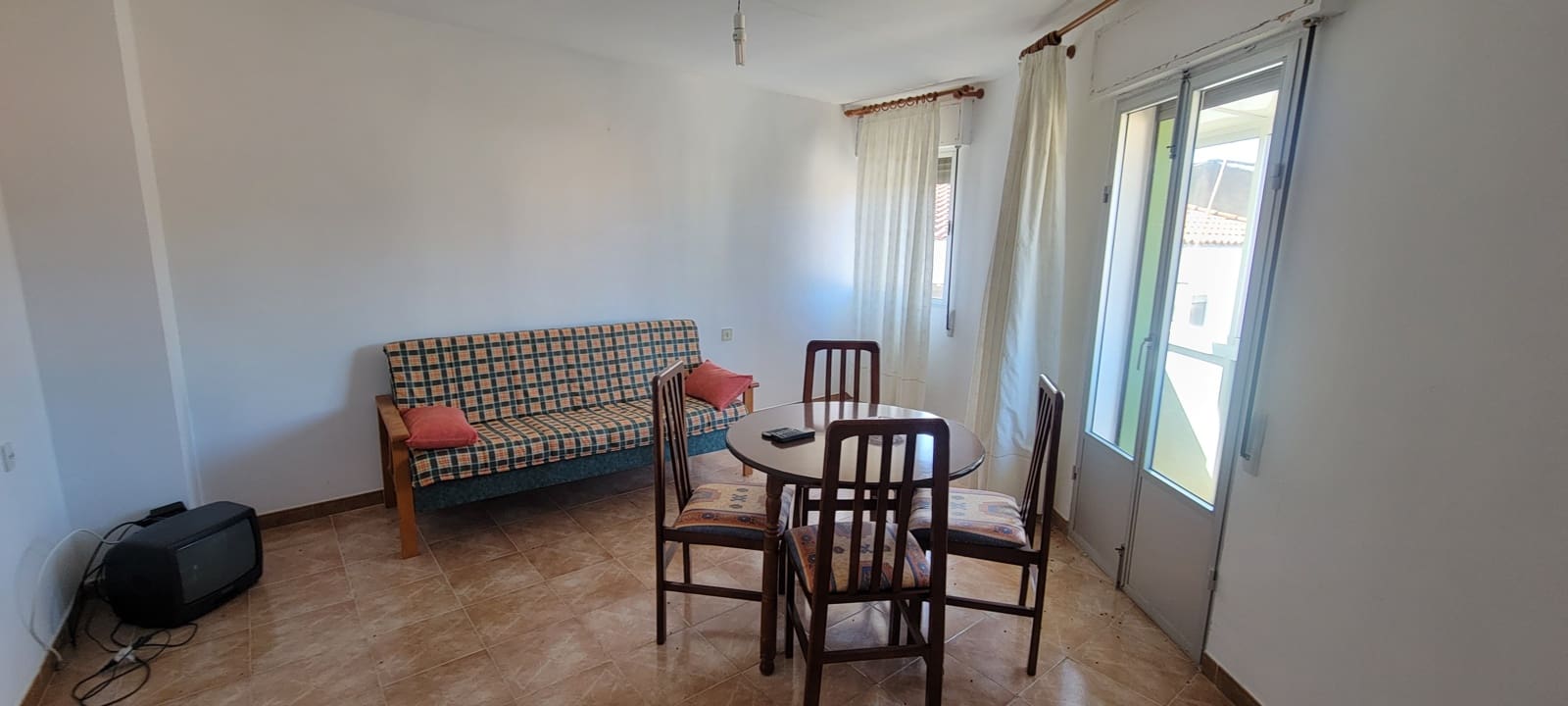 9 soveværelse Byhus til salg i Garciaz med garage - € 129.995 (Ref: 9860746)