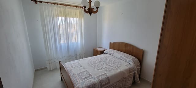 9 soveværelse Byhus til salg i Garciaz med garage - € 129.995 (Ref: 9860746)