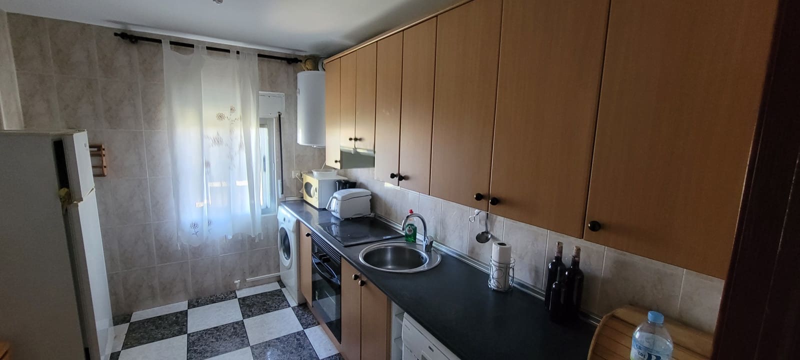9 soveværelse Byhus til salg i Garciaz med garage - € 129.995 (Ref: 9860746)