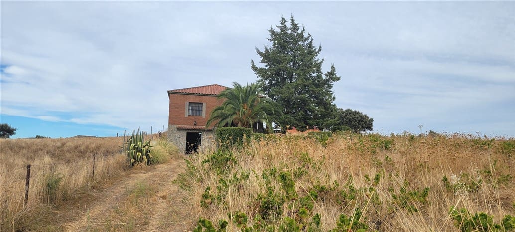 2 Zimmer Finca/Landgut zu vermieten in Trujillo mit Garage - 750 € (Ref: 9860750)