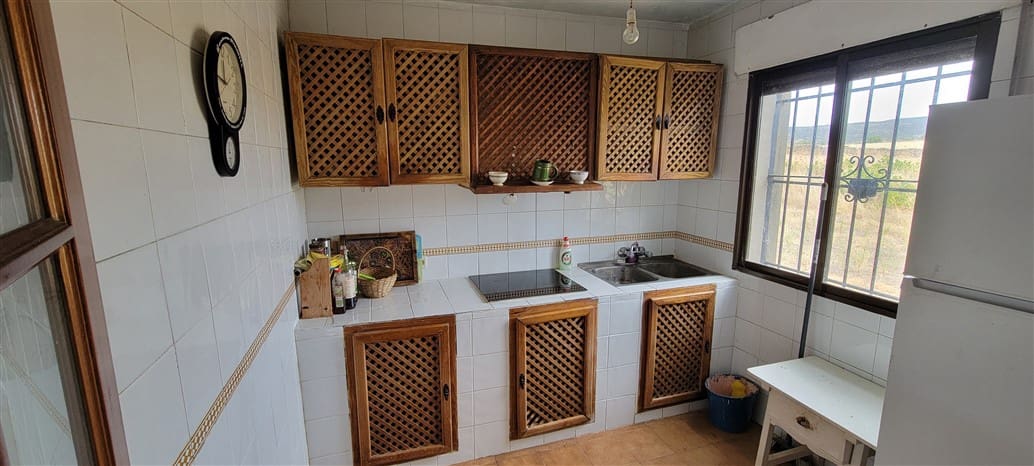 2 Zimmer Finca/Landgut zu vermieten in Trujillo mit Garage - 750 € (Ref: 9860750)