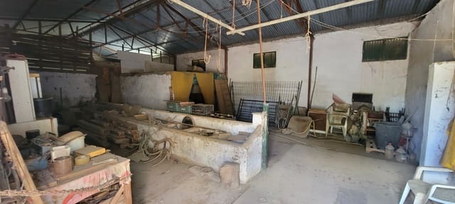 Finca/Herregård til salgs i Trujillo med garasje - € 90 000 (Ref: 9860905)