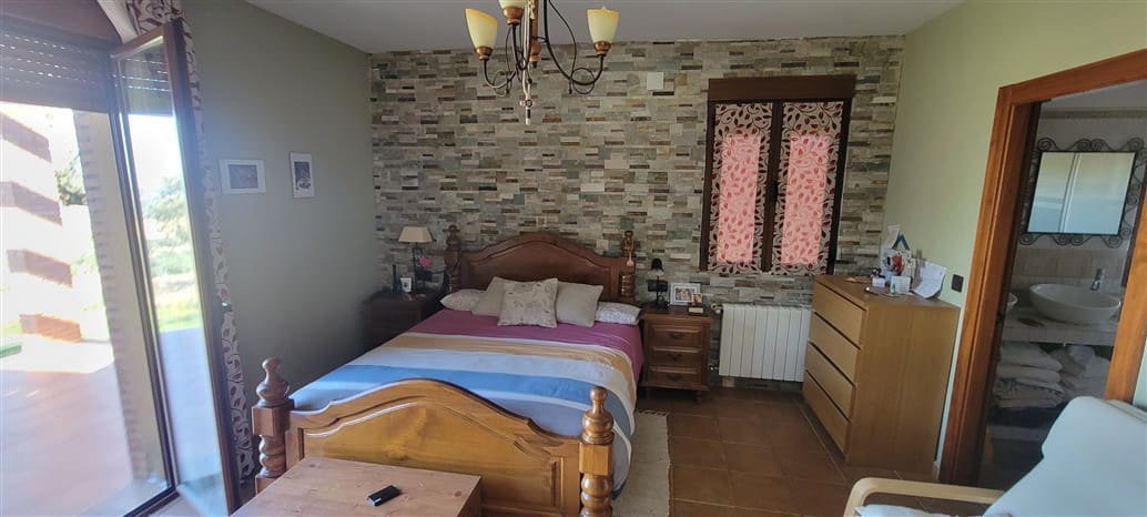 5 soverom Finca/Herregård til salgs i Deleitosa med svømmebasseng garasje - € 750 000 (Ref: 9872497)