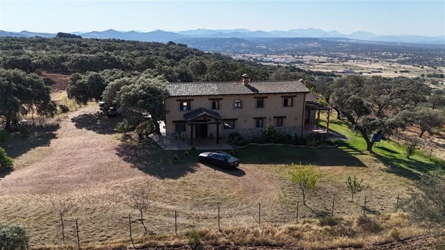 5 camera da letto Finca/Casa di Campagna in vendita in Deleitosa con piscina garage - 750.000 € (Rif: 9872497)