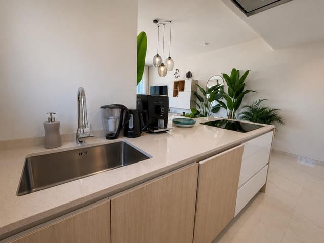 2 sovrum Lägenhet till salu i Puerto Deportivo, Guardamar del Segura med pool garage - 315 000 € (Ref: 10130714)