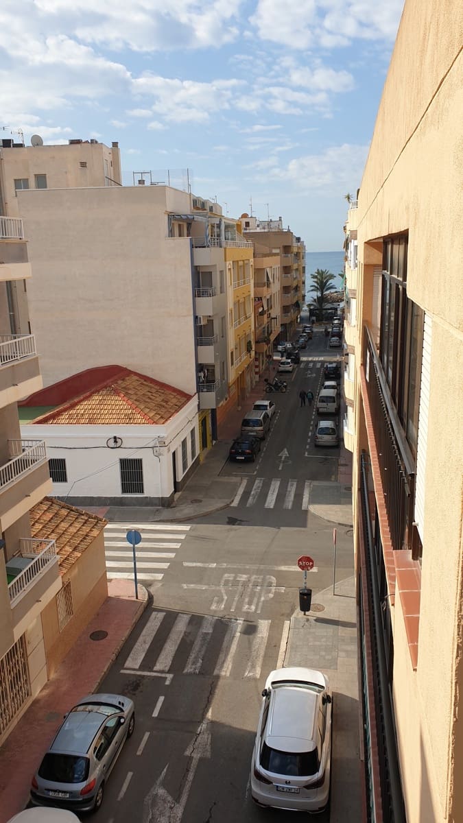 3 Zimmer Apartment zu verkaufen in Torrevieja mit Garage - 265.000 € (Ref: 8956580)