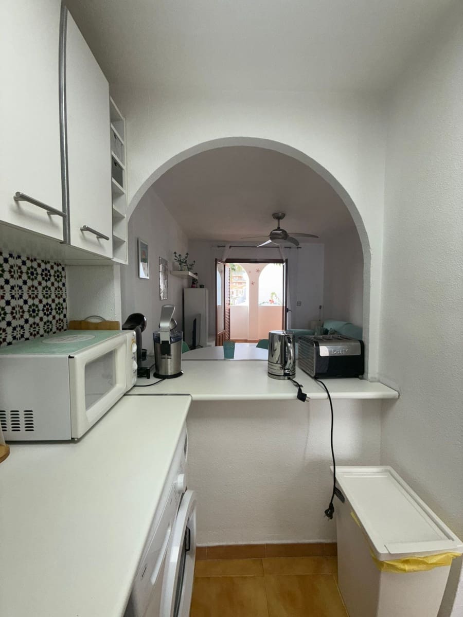 1 soverom Strandleiligheter til salgs i La Manga del Mar Menor med svømmebasseng garasje - € 119 500 (Ref: 9301473)