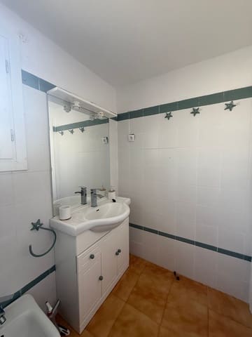 1 bedroom Beach Apartment for sale in La Manga del Mar Menor with pool garage - € 119,500 (Ref: 9301473)