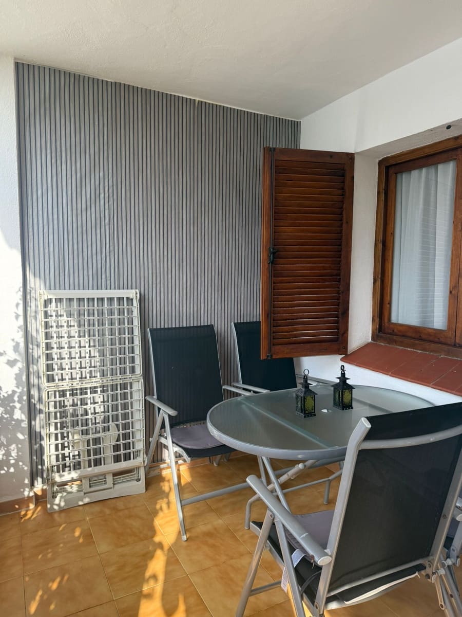 1 soverom Strandleiligheter til salgs i La Manga del Mar Menor med svømmebasseng garasje - € 119 500 (Ref: 9301473)