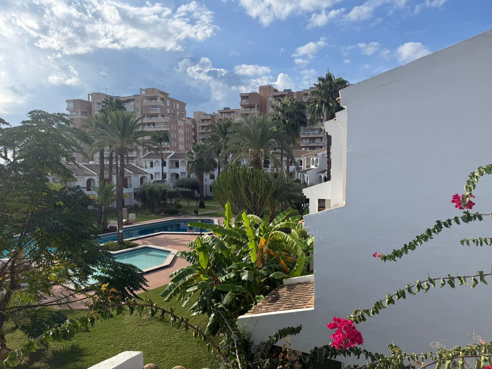 1 soverom Strandleiligheter til salgs i La Manga del Mar Menor med svømmebasseng garasje - € 119 500 (Ref: 9301473)