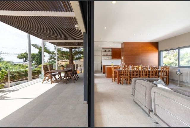 4 slaapkamer Villa te koop in Los Montesinos met zwembad garage - € 985.000 (Ref: 9320031)