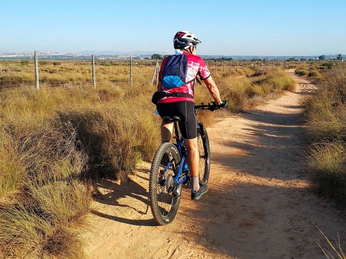 4 sypialnia Willa na sprzedaż w Los Montesinos z basenem garażem - 985 000 € (Ref: 9320031)