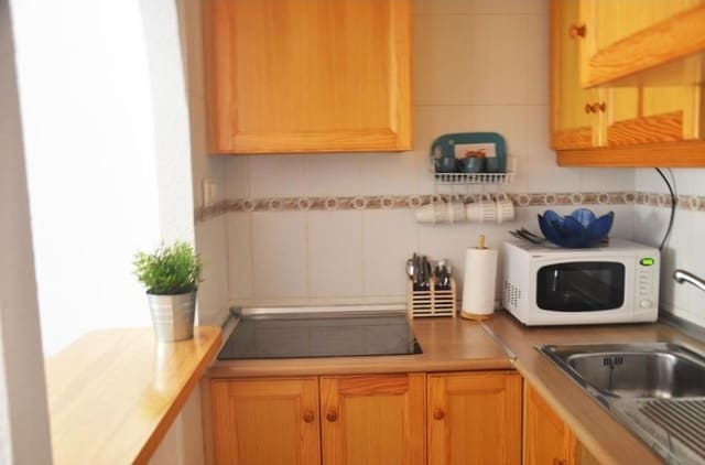 Apartment zu verkaufen in Centro, Torrevieja mit Pool - 92.000 € (Ref: 9394381)