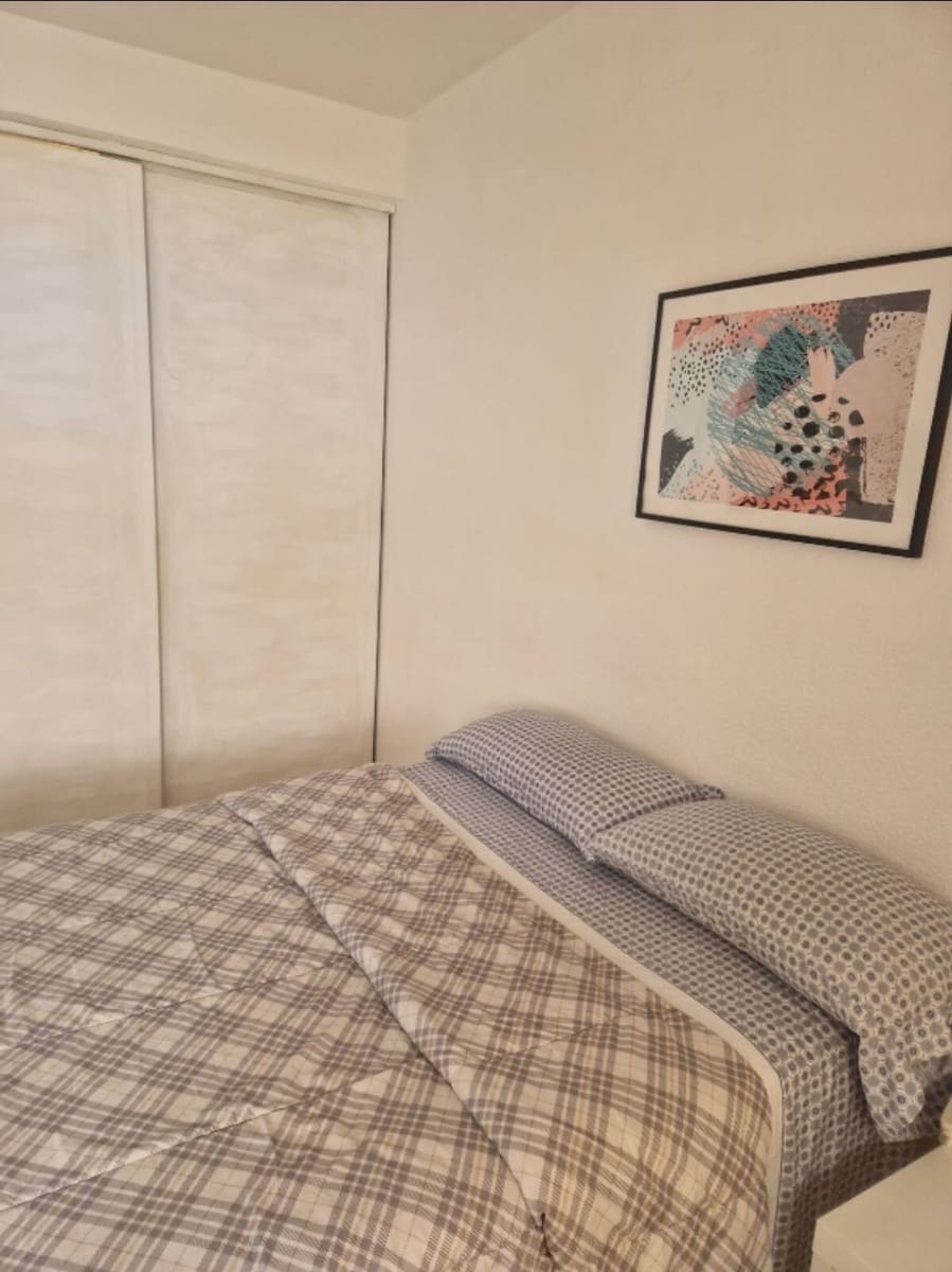 Apartment zu verkaufen in Torrevieja mit Pool - 92.000 € (Ref: 9394381)