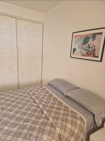 Apartment zu verkaufen in Centro, Torrevieja mit Pool - 92.000 € (Ref: 9394381)