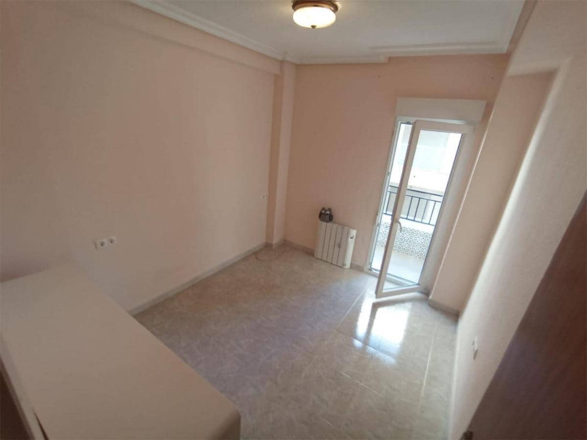 3 makuuhuone Huoneisto myytävänä paikassa Torrevieja - 198 000 € (Ref: 9466160)