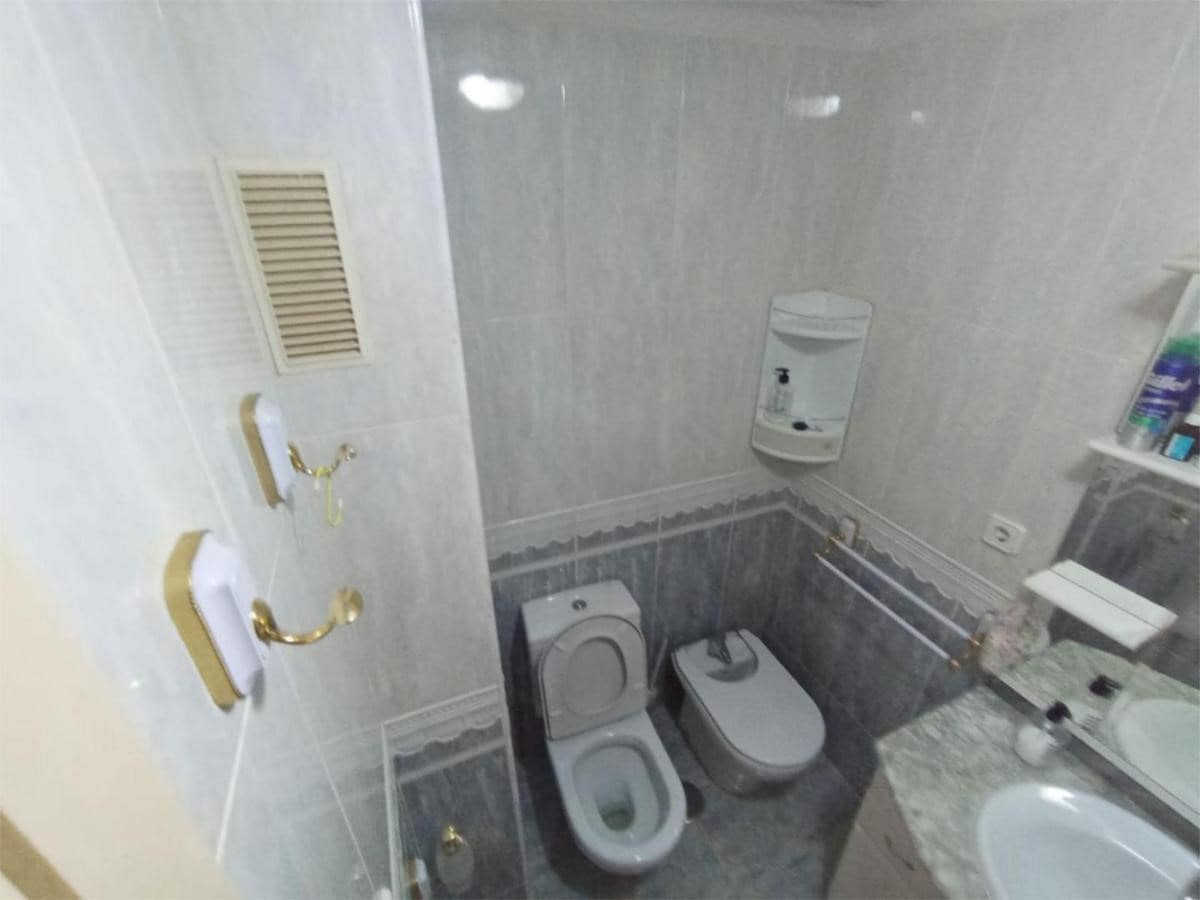 3 makuuhuone Huoneisto myytävänä paikassa Torrevieja - 198 000 € (Ref: 9466160)