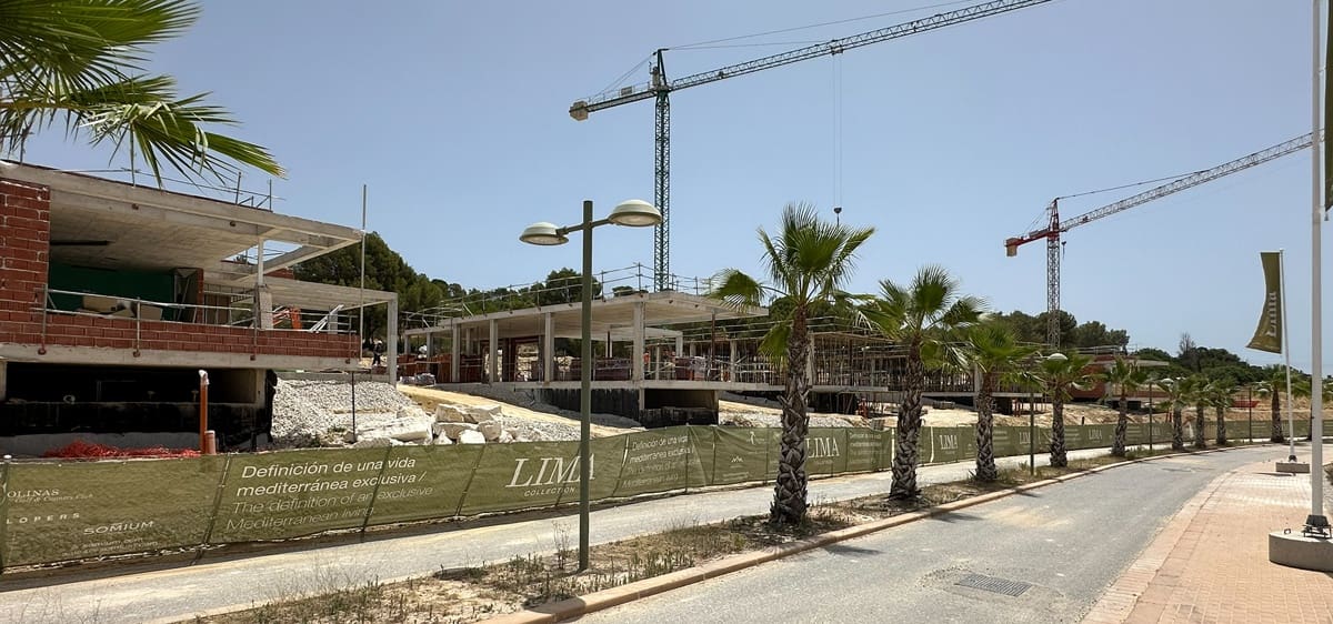3 bedroom Villa for sale in Las Colinas Golf with pool - € 1,195,000 (Ref: 10060858)