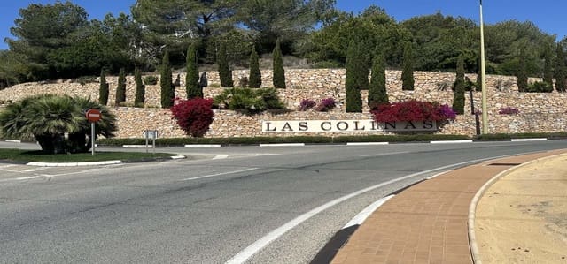 3 soveværelse Villa til salg i Las Colinas Golf, Orihuela med swimmingpool - € 1.195.000 (Ref: 10060858)