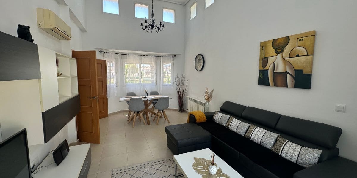 2 soverom Hus til salgs i Roldan med svømmebasseng - € 320 000 (Ref: 8897564)