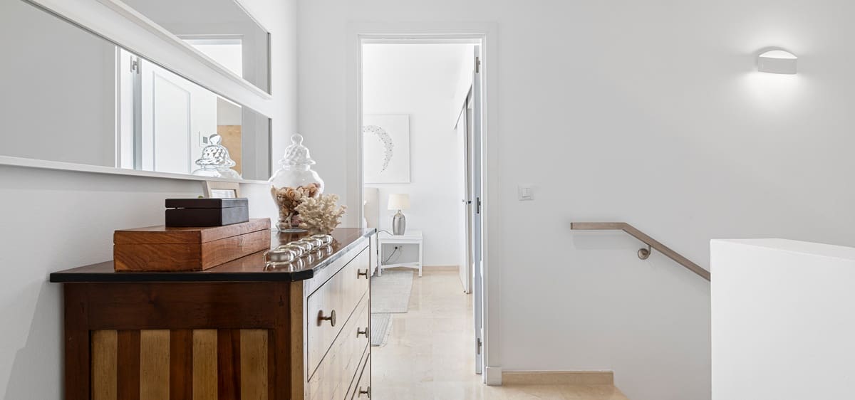 3 makuuhuone Kattohuoneisto myytävänä paikassa Nueva Andalucia mukana uima-altaan - 1 390 000 € (Ref: 9211370)