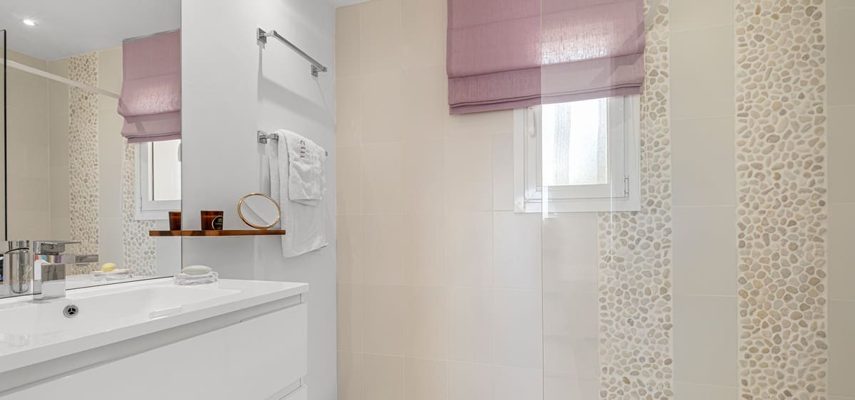 3 makuuhuone Kattohuoneisto myytävänä paikassa Nueva Andalucia mukana uima-altaan - 1 390 000 € (Ref: 9211370)