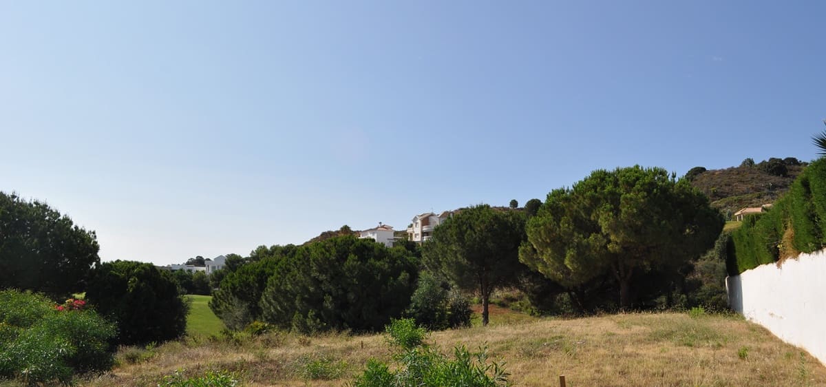 3 bedroom Villa for sale in La Cala de Mijas with pool - € 1,475,000 (Ref: 9311908)