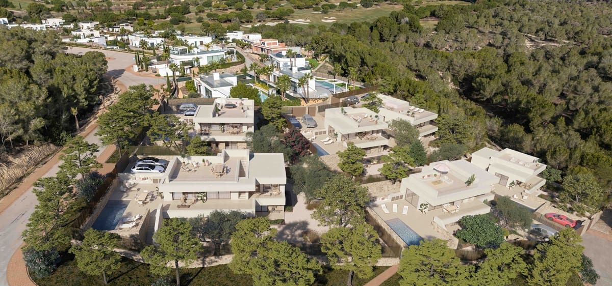 3 bedroom Villa for sale in Dehesa de Campoamor with pool - € 1,395,000 (Ref: 9444948)