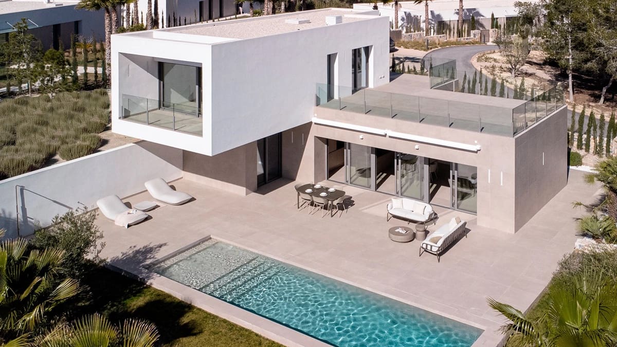 3 soveværelse Villa til salg i Dehesa de Campoamor med swimmingpool - € 1.165.000 (Ref: 9444949)