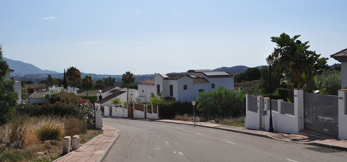 3 slaapkamer Villa te koop in La Cala de Mijas met zwembad - € 1.580.000 (Ref: 9691512)