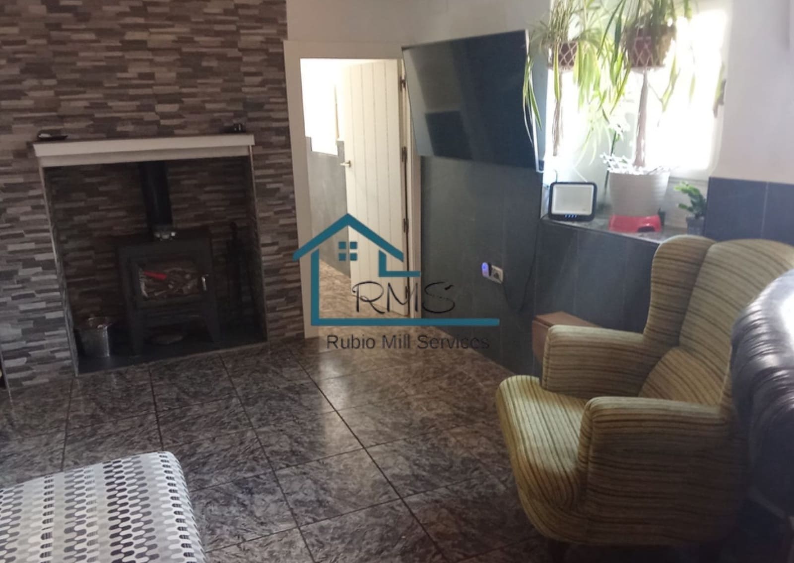 Finca/Landhuis te koop in Cullar - € 95.000 (Ref: 10158658)