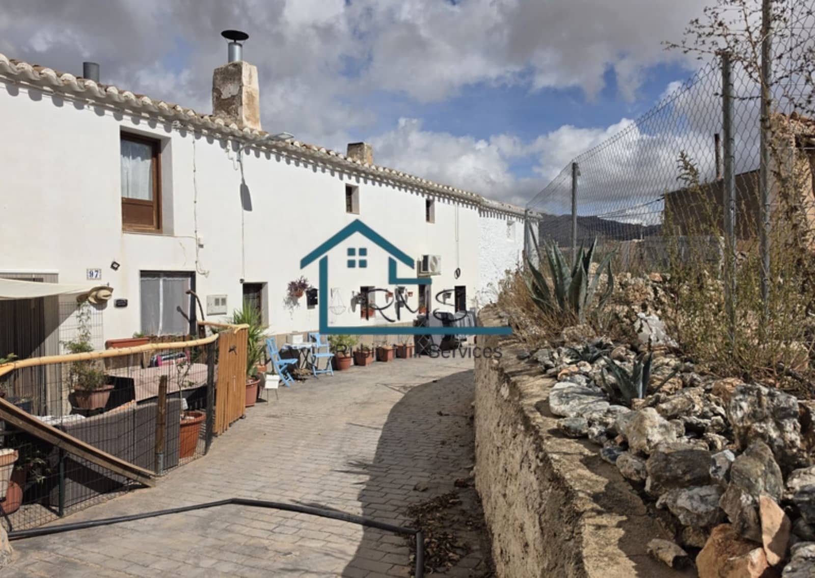 Finca/Landhuis te koop in Cullar - € 95.000 (Ref: 10158658)