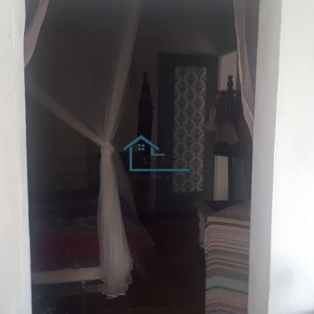 6 soveværelse Byhus til salg i Caniles - € 159.500 (Ref: 8602650)