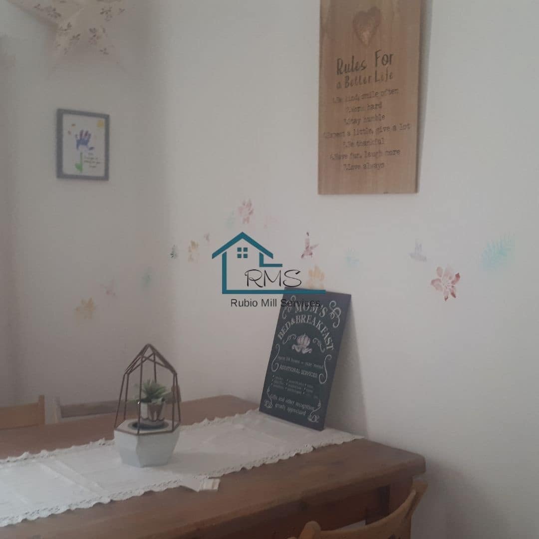 6 soveværelse Byhus til salg i Caniles - € 159.500 (Ref: 8602650)