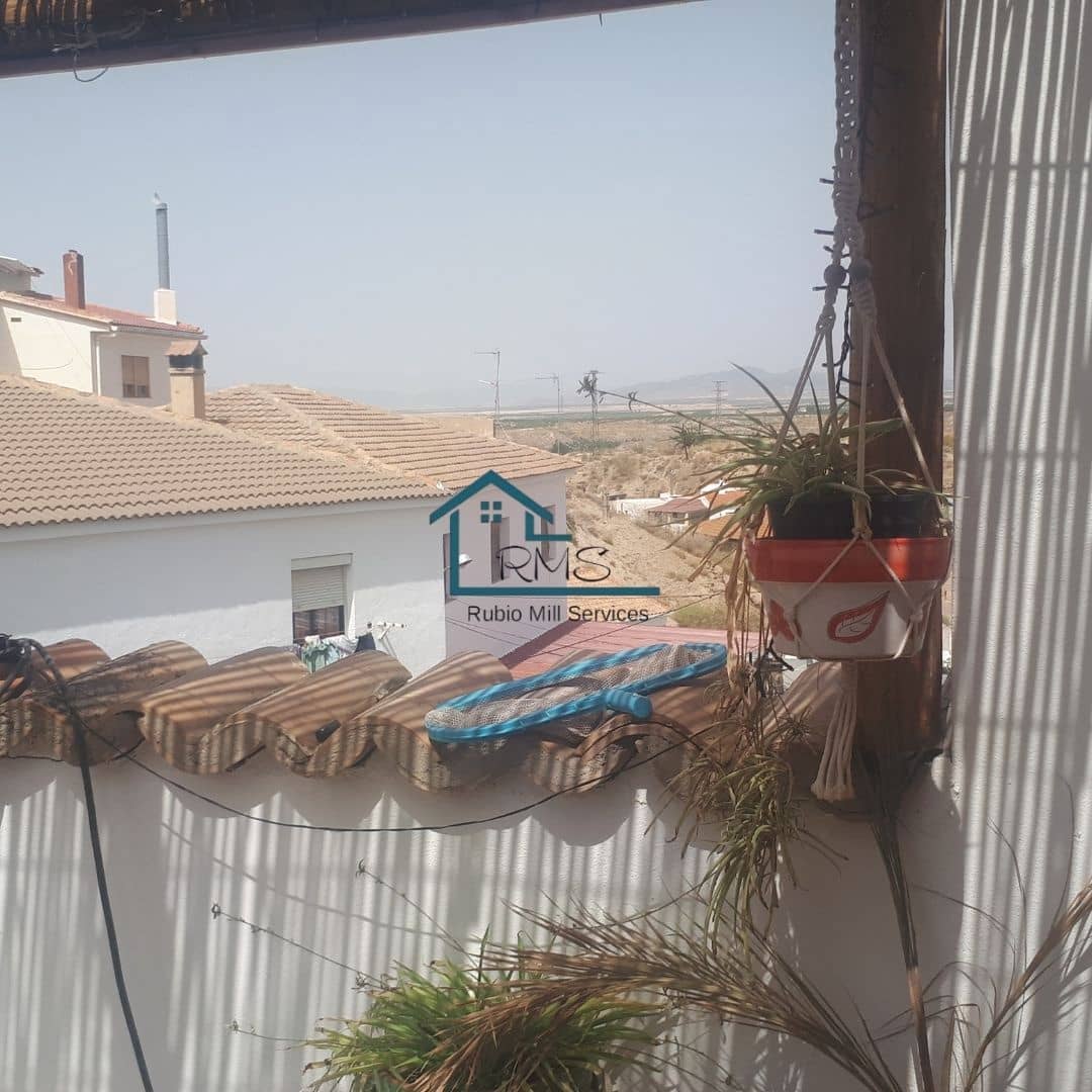 6 soveværelse Byhus til salg i Caniles - € 159.500 (Ref: 8602650)