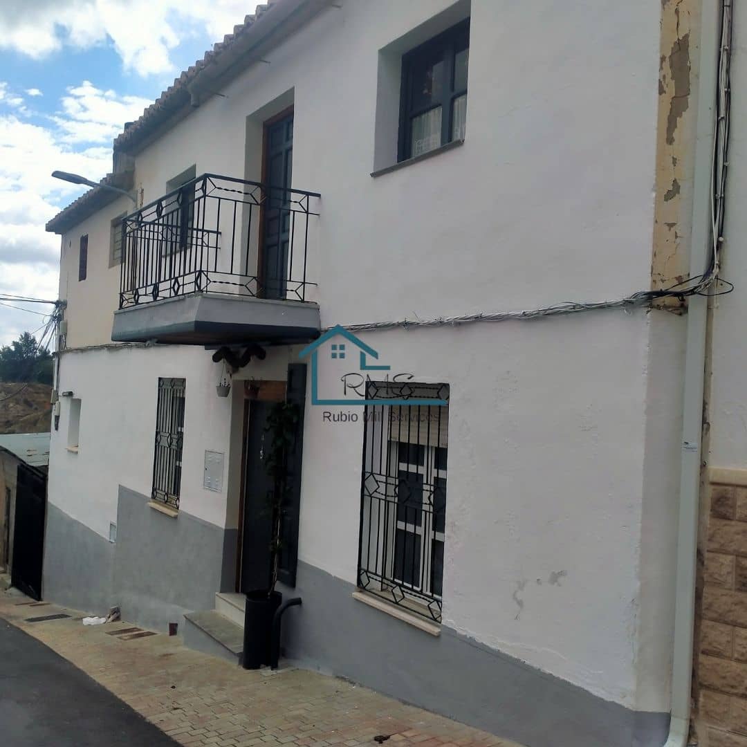 6 soveværelse Byhus til salg i Caniles - € 159.500 (Ref: 8602650)