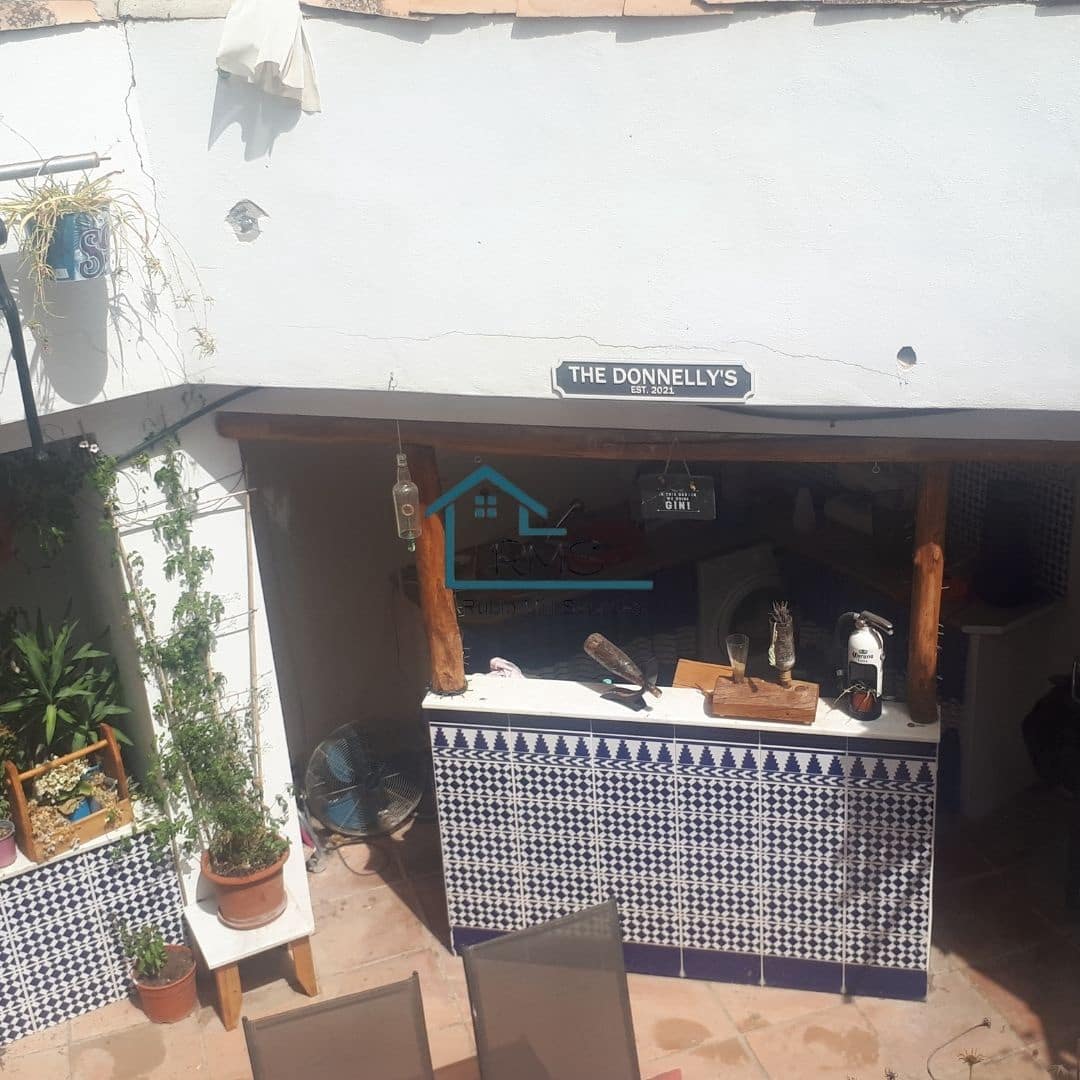 6 soveværelse Byhus til salg i Caniles - € 159.500 (Ref: 8602650)