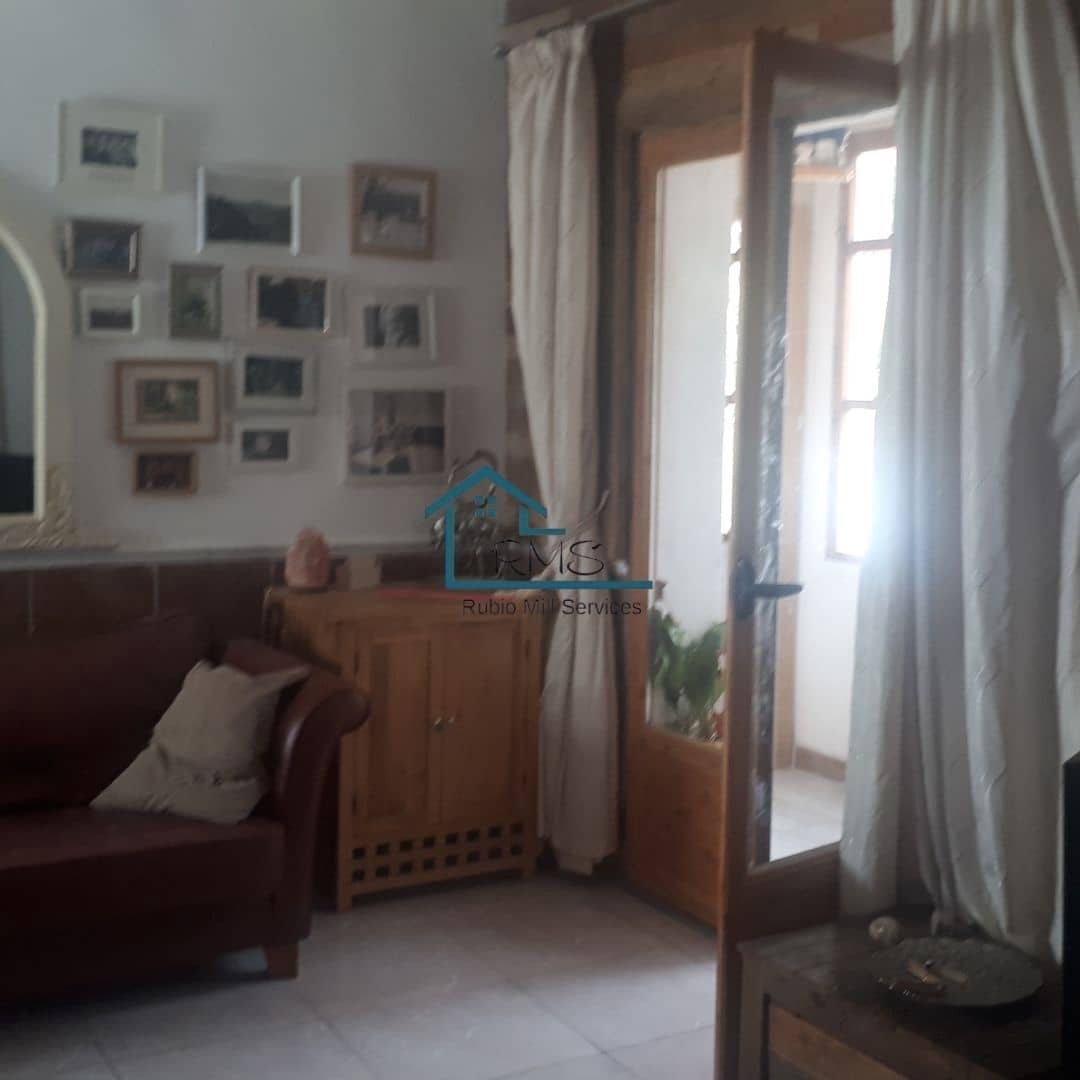 6 soveværelse Byhus til salg i Caniles - € 159.500 (Ref: 8602650)