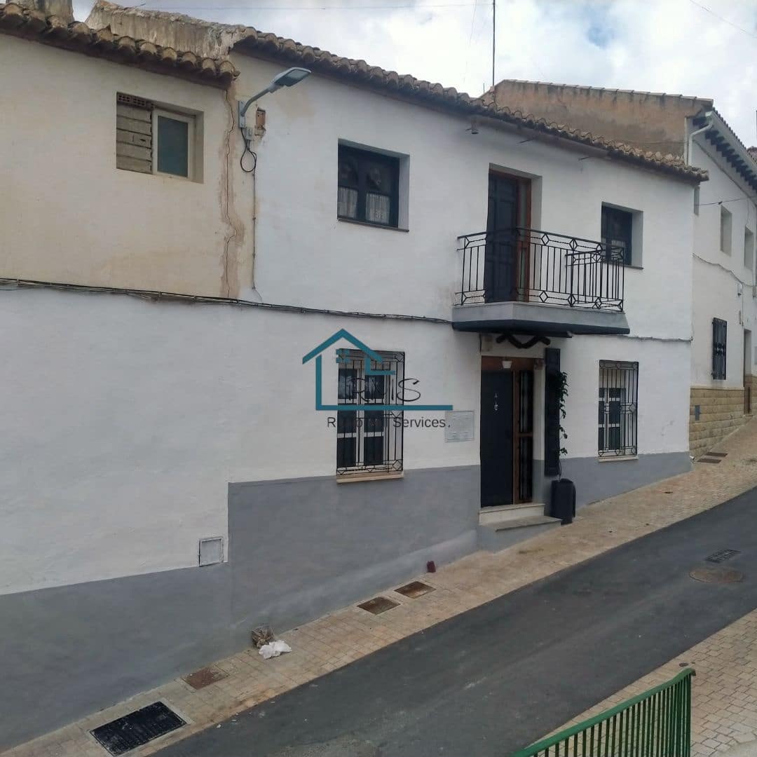 6 soveværelse Byhus til salg i Caniles - € 159.500 (Ref: 8602650)