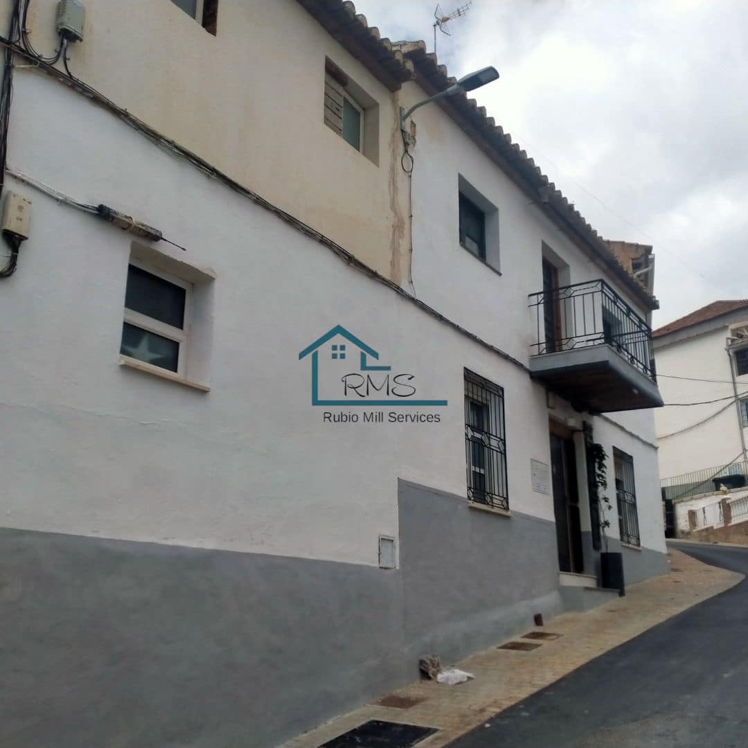 6 soveværelse Byhus til salg i Caniles - € 159.500 (Ref: 8602650)