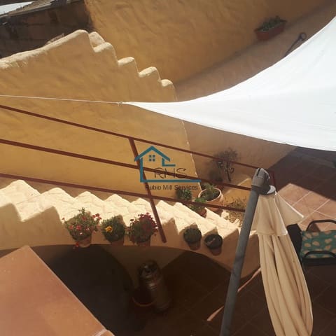 4 soveværelse Byhus til salg i Caniles med garage - € 139.995 (Ref: 8602786)