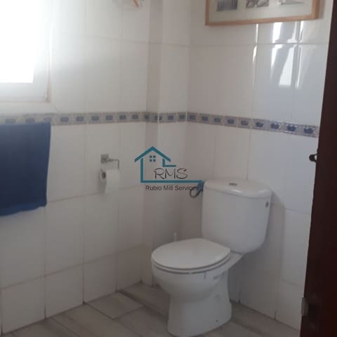 4 soveværelse Byhus til salg i Caniles med garage - € 139.995 (Ref: 8602786)