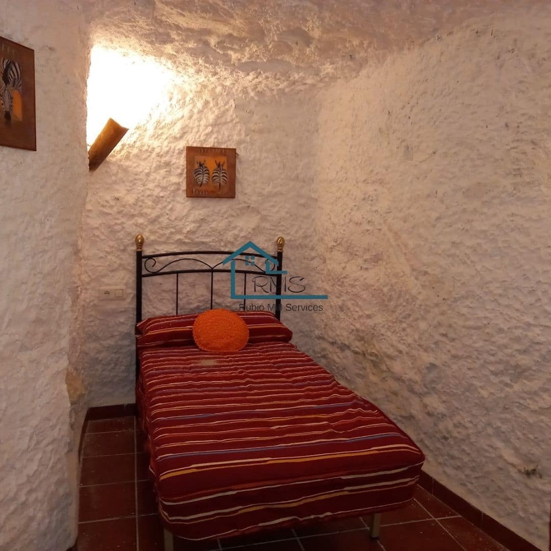 4 soveværelse Hulehus til salg i Galera med garage - € 130.000 (Ref: 8604056)