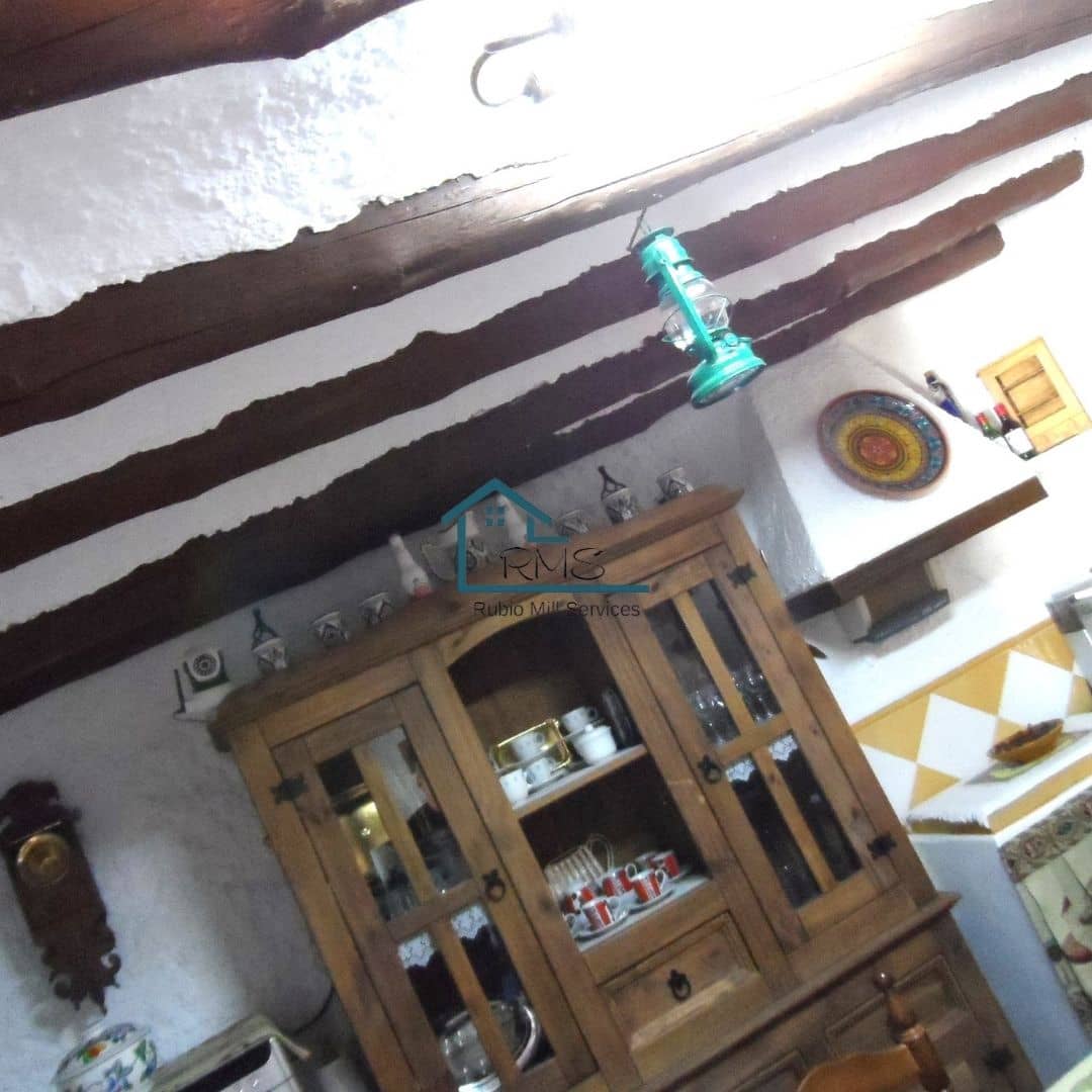 4 soveværelse Hulehus til salg i Galera med garage - € 130.000 (Ref: 8604056)