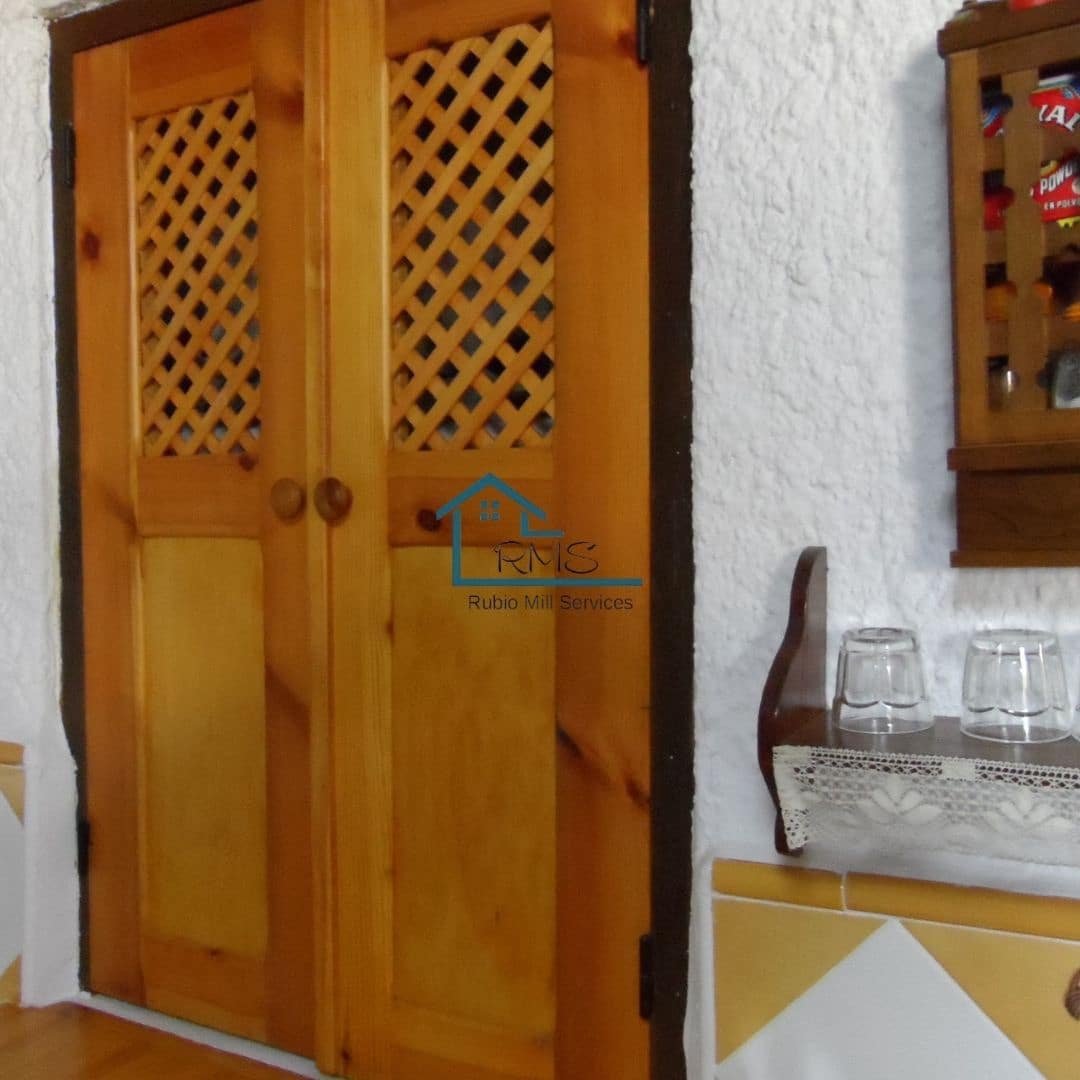 4 soveværelse Hulehus til salg i Galera med garage - € 130.000 (Ref: 8604056)