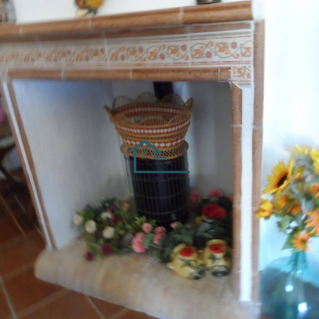 4 soveværelse Hulehus til salg i Galera med garage - € 130.000 (Ref: 8604056)