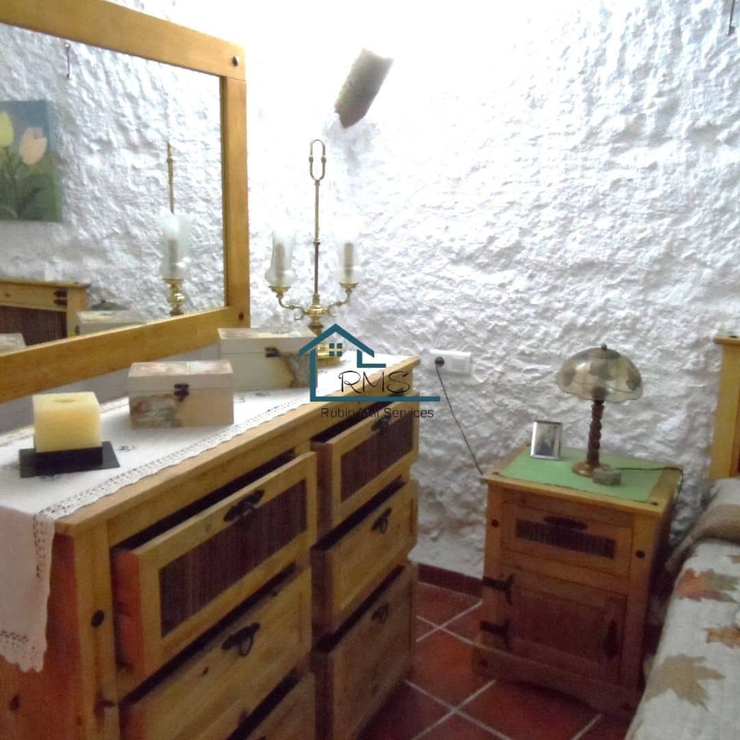 4 soveværelse Hulehus til salg i Galera med garage - € 130.000 (Ref: 8604056)