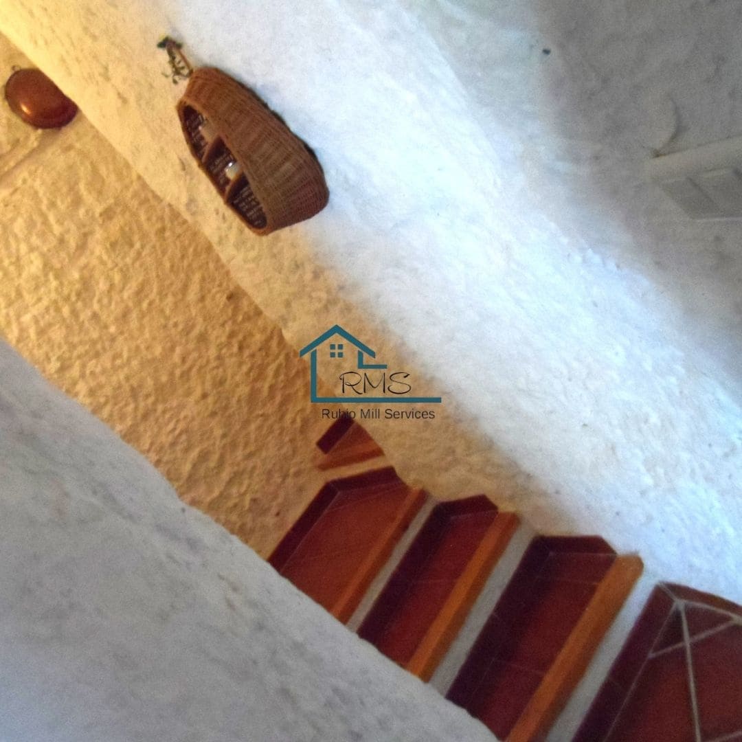 4 soveværelse Hulehus til salg i Galera med garage - € 130.000 (Ref: 8604056)